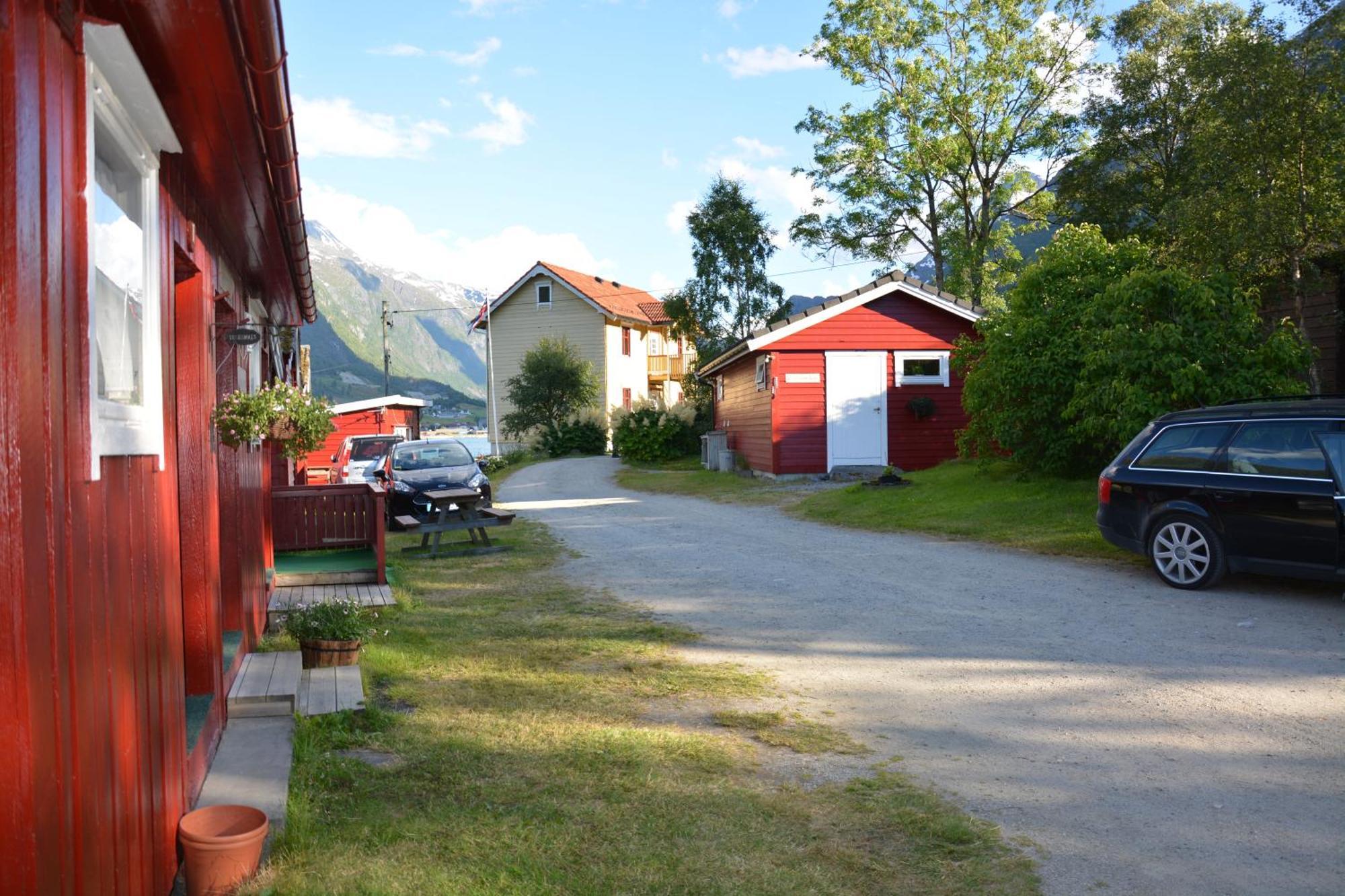 Nesset Fjordcamping Olden Bagian luar foto