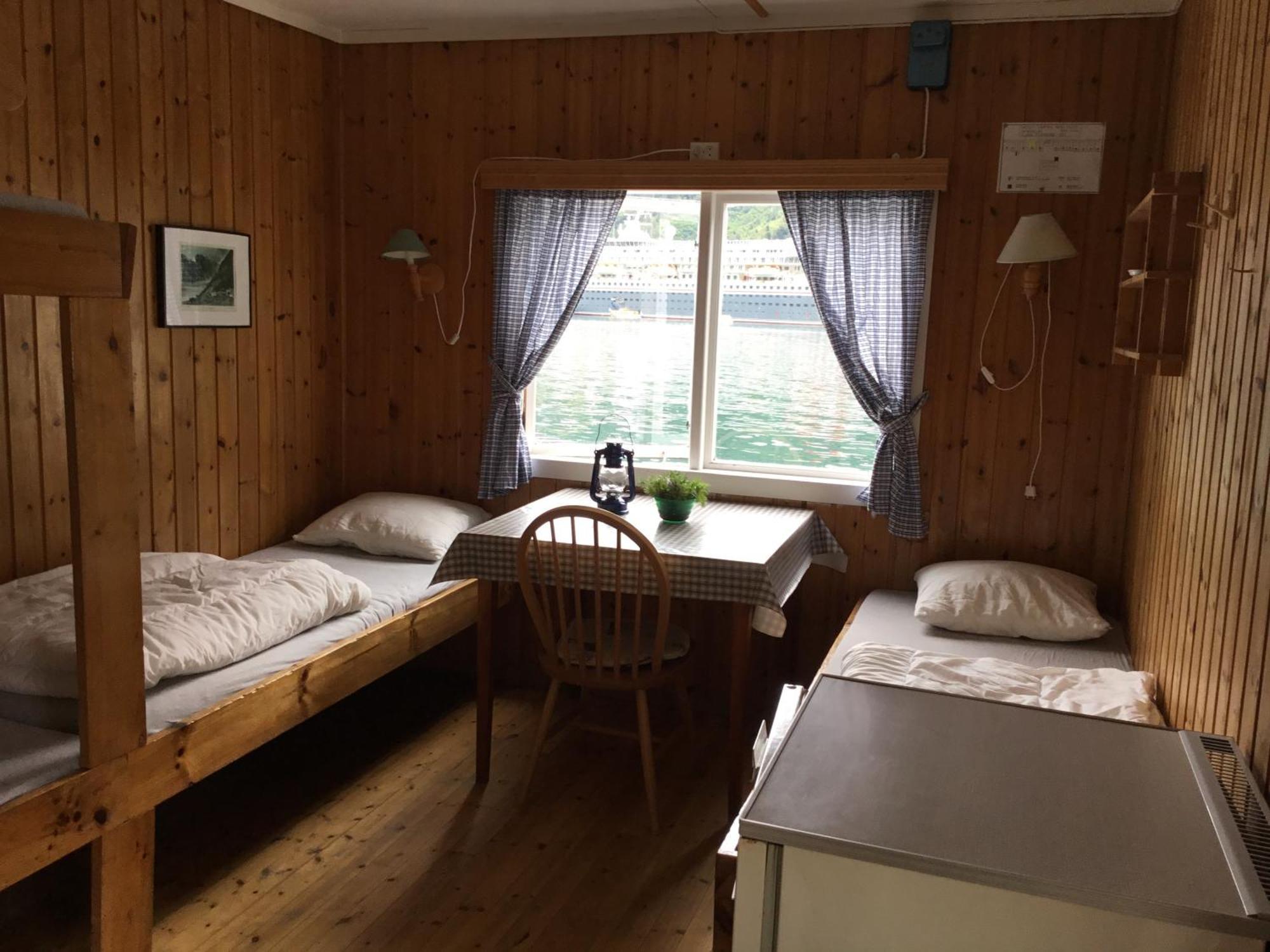 Nesset Fjordcamping Olden Bagian luar foto